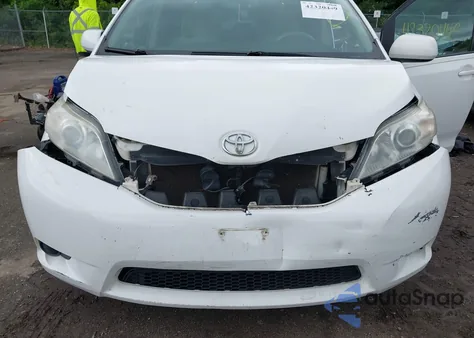 2011 Toyota Sienna Le from USA, damaged, VIN 5TDJK3DC3BS019775